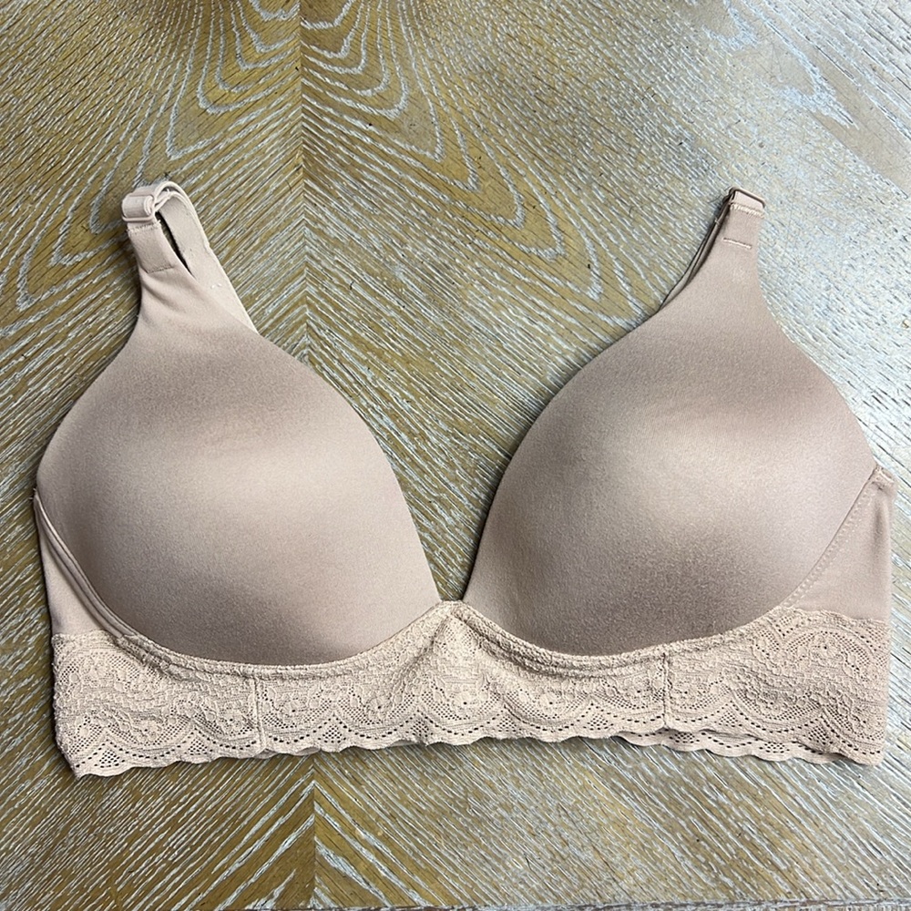 WARNER’S Tan Soft Lace Bra 34C
